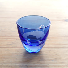 画像をギャラリービューアに読み込む, Penguin Couple 冷酒杯 青藍