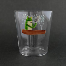 Load image into Gallery viewer, frog bar shaker 1 - THE GLASS GIFT SHOP SOKICHI

